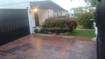 Casa en venta en Ciudad Jardin, Barranquilla · foto 2 de 13