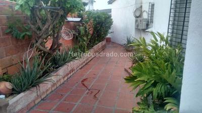 Casa en venta en Ciudad Jardin, Barranquilla · foto 3 de 13