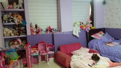 Casa de 5 alcobas en venta en San Vicente, Barranquilla, 425 m² · foto 10 de 14