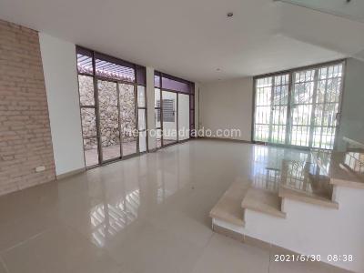 Casa en venta en Altos Del Limon, Barranquilla · foto 2 de 18