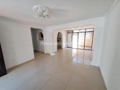 Casa de 3 alcobas en arriendo en Ciudad Jardin, Barranquilla, 108 m² · foto 2 de 18