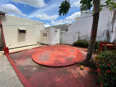 Casa de 5 alcobas en venta en El Porvenir, Barranquilla, 261 m² · foto 18 de 20