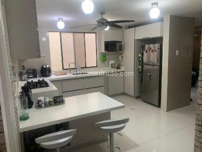 Apartamento de 3 alcobas en venta en Alto Prado, Barranquilla, 157 m² · foto 5 de 13