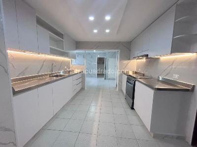 Apartamento de 3 alcobas en venta en Alto Prado, Barranquilla, 253 m² · foto 19 de 20