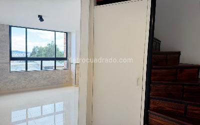 Apartaestudio en venta en Country Ginebra, Bogotá, 41 m² · foto 5 de 13
