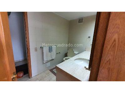 Apartamento en venta en Los Rosales, Bogotá · foto 18 de 20