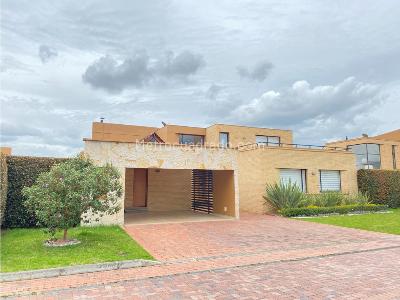 Casa de 4 alcobas en venta en Carreton, Cajicá, 284 m² · foto 7 de 20
