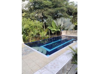 Casa de 5 alcobas en venta en Armenia, Armenia, 650 m² · foto 3 de 12