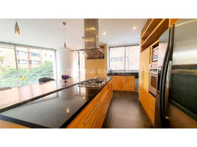 Apartamento en venta en Los Rosales, Bogotá · foto 3 de 20