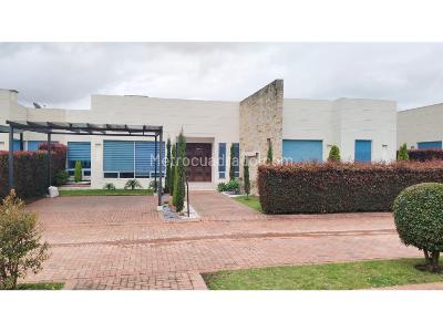 Casa de 3 alcobas en venta en Cajica, Cajicá, 603 m² · foto 3 de 20