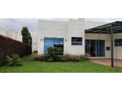 Casa de 3 alcobas en venta en Cajica, Cajicá, 603 m² · foto 7 de 20