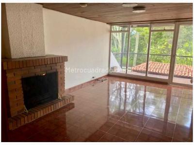 Casa de 4 alcobas en venta en Niza, Bogotá, 337 m² · foto 11 de 20