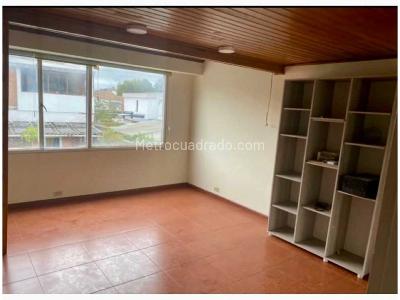 Casa de 4 alcobas en venta en Niza, Bogotá, 337 m² · foto 12 de 20