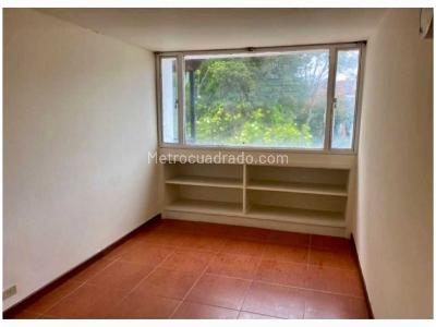 Casa de 4 alcobas en venta en Niza, Bogotá, 337 m² · foto 16 de 20