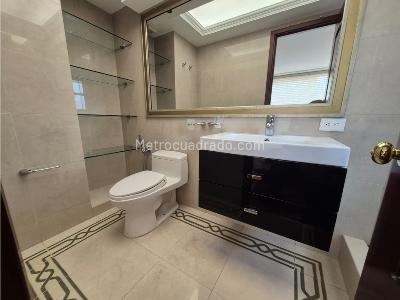Apartamento de 2 alcobas en arriendo en Nororiental, Bogotá, 128 m² · foto 12 de 14