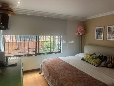 Apartamento de 3 alcobas en venta en Chico Navarra, Bogotá, 213 m² · foto 10 de 17