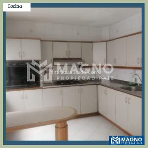 Casa de 5 alcobas en venta en Santa Gema, Medellín, 330 m² · foto 17 de 20