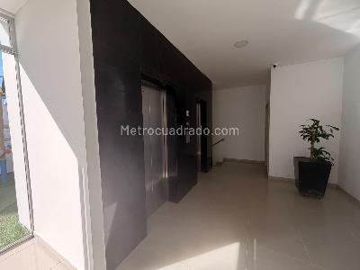 Apartamento en venta en Altos Del Prado, Barranquilla · foto 3 de 20
