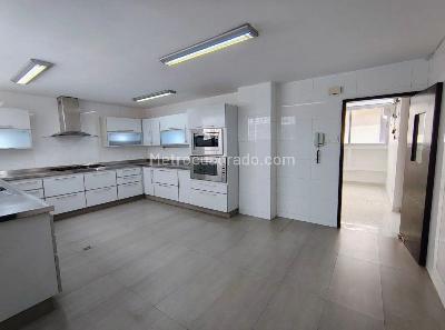 Apartamento de 4 alcobas en venta en Altos Del Prado, Barranquilla, 270 m² · foto 10 de 19