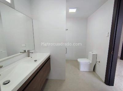 Apartamento de 4 alcobas en venta en Altos Del Prado, Barranquilla, 270 m² · foto 6 de 19