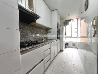 Apartamento en venta en Ciudad Salitre Occidental, Bogotá · foto 6 de 19