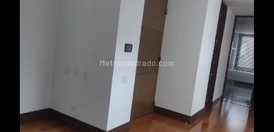 Apartamento de 4 alcobas en venta en Los Rosales Emaus, Bogotá, 270 m² · foto 4 de 20