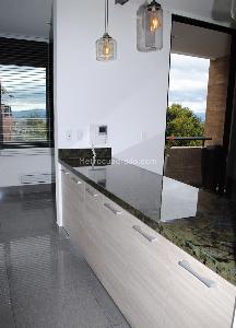 Apartamento de 4 alcobas en venta en Los Rosales Emaus, Bogotá, 270 m² · foto 7 de 20