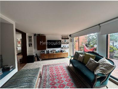 Apartamento de 3 alcobas en venta en Chico El Refugio, Bogotá, 365 m² · foto 12 de 20