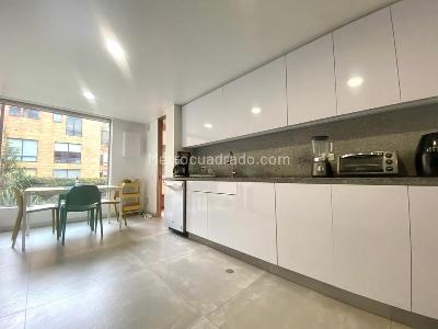 Apartamento en venta en Los Rosales, Bogotá · foto 6 de 20