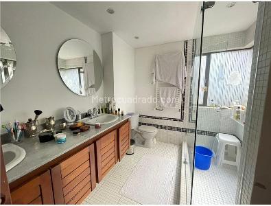 Apartamento de 3 alcobas en venta en Rosales Bellavista, Bogotá, 218 m² · foto 13 de 20