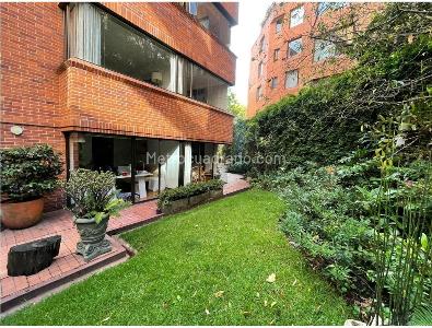 Apartamento de 3 alcobas en venta en Rosales Bellavista, Bogotá, 218 m² · foto 2 de 20