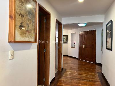Apartamento de 4 alcobas en venta en Los Rosales Emaus, Bogotá, 300 m² · foto 11 de 20