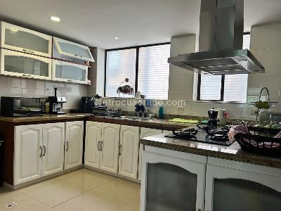 Apartamento de 4 alcobas en venta en Los Rosales Emaus, Bogotá, 300 m² · foto 14 de 20