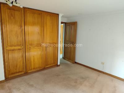 Apartamento de 4 alcobas en venta en El Nogal, Bogotá, 268 m² · foto 14 de 20