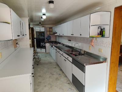 Apartamento de 4 alcobas en venta en El Nogal, Bogotá, 268 m² · foto 8 de 20