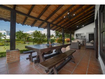 Casa de 4 alcobas en venta en Norte, Cali, 410 m² · foto 2 de 20