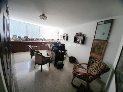 Apartamento de 3 alcobas en venta en Oeste, Cali, 200 m² · foto 9 de 13