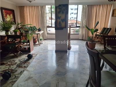Apartamento de 3 alcobas en venta en Oeste, Cali, 200 m² · foto 2 de 15