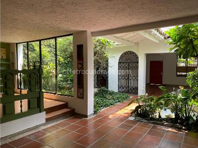 Casa de 3 alcobas en venta en Norte, Cali, 312 m² · foto 2 de 8