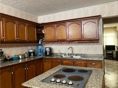 Casa de 5 alcobas en venta en Norte, Cali, 500 m² · foto 17 de 20