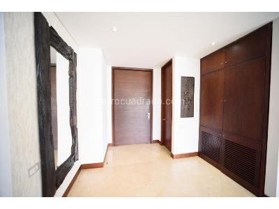 Apartamento de 3 alcobas en venta en Oeste El Aguacatal, Cali, 257 m² · foto 4 de 20