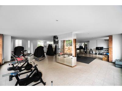 Apartamento de 3 alcobas en venta en Oeste El Aguacatal, Cali, 257 m² · foto 19 de 20