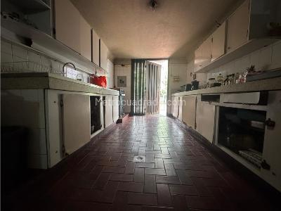 Casa de 5 alcobas en venta en Oeste, Cali, 430 m² · foto 11 de 19
