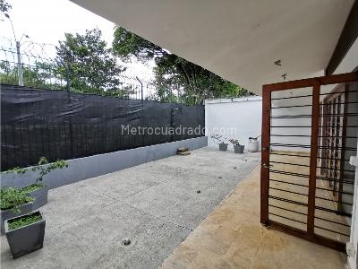 Casa de 4 alcobas en venta en La Flora, Cali, 330 m² · foto 2 de 20