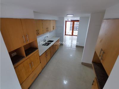 Casa de 4 alcobas en venta en La Flora, Cali, 330 m² · foto 9 de 20