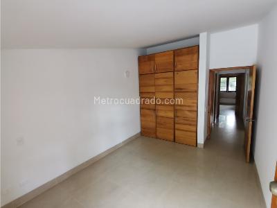 Casa de 4 alcobas en venta en La Flora, Cali, 330 m² · foto 11 de 20