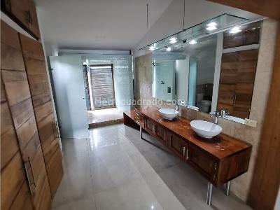 Casa de 4 alcobas en venta en La Flora, Cali, 330 m² · foto 19 de 20
