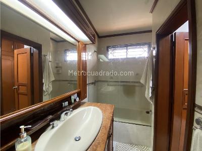 Casa de 4 alcobas en venta en Oeste, Cali, 515 m² · foto 15 de 20
