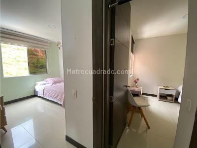 Apartamento de 3 alcobas en venta en Norte Chipichape, Cali, 122 m² · foto 11 de 18