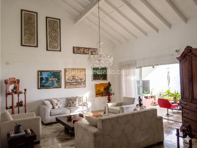 Casa de 3 alcobas en venta en Oeste, Cali, 370 m² · foto 2 de 24